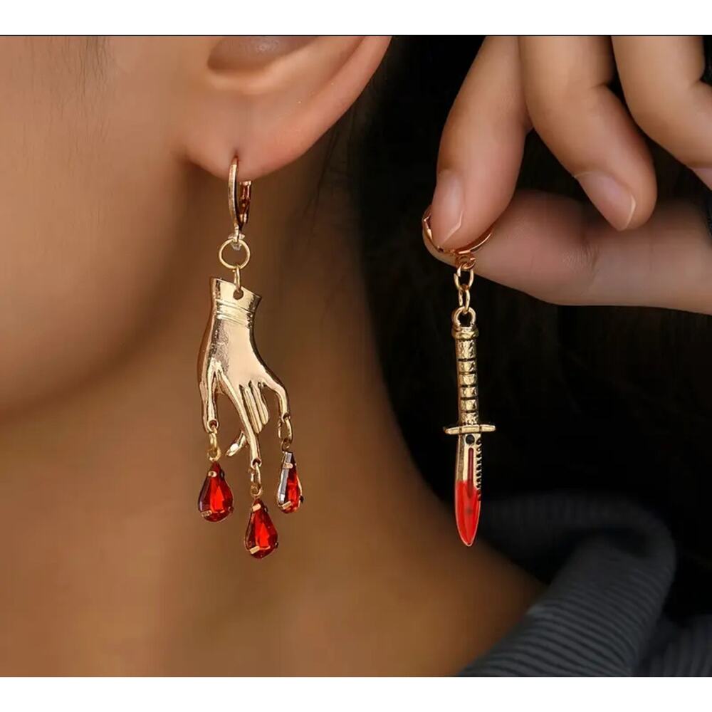 Bloody Dagger and Hand Asymmetric Gold Alloy Earrings‎ Punk Emo Pastel Goth NWT